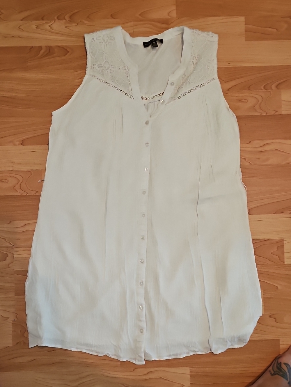 Silver Sleeveless White Lace Yoke Button-Front Dress